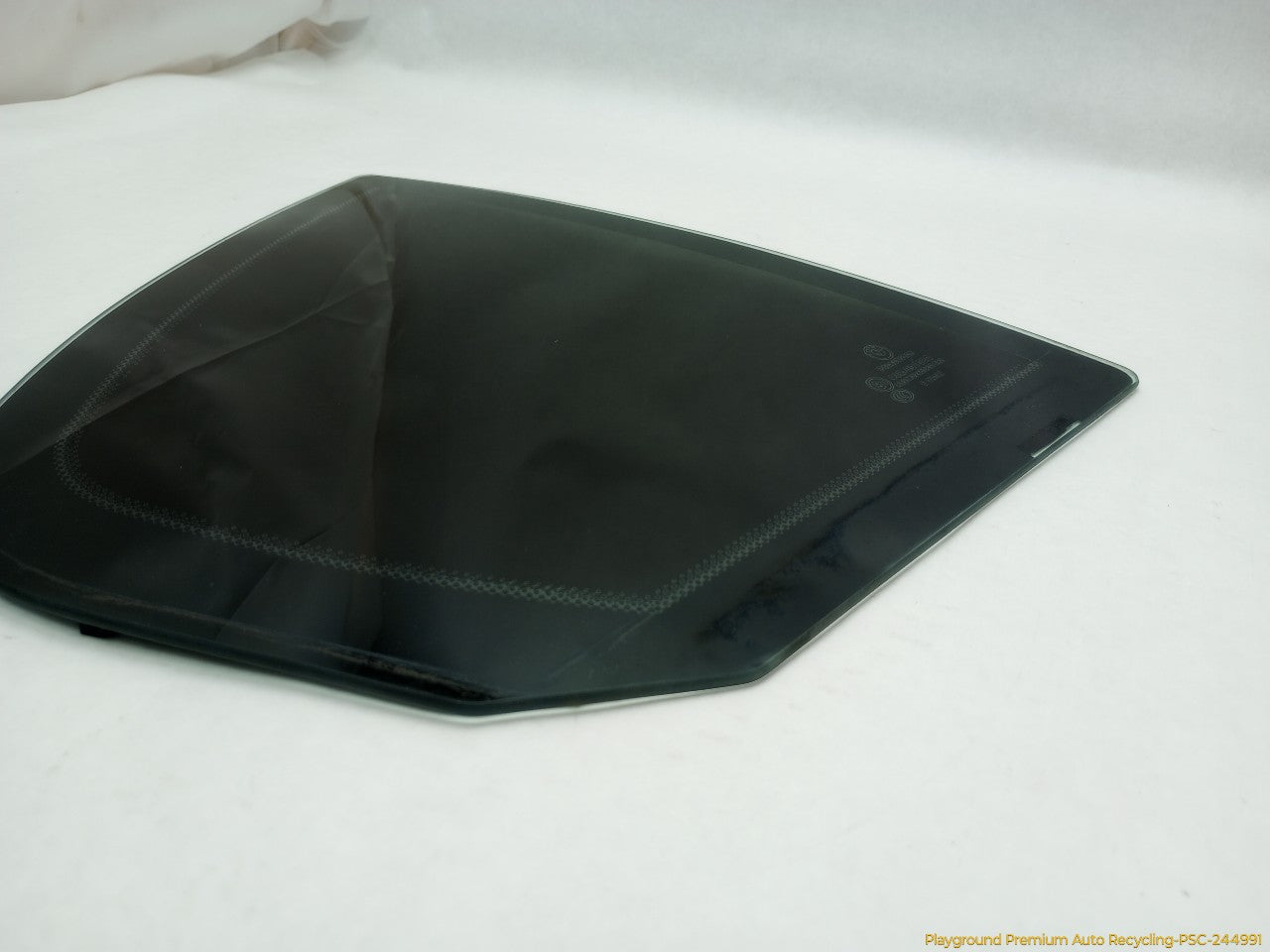 BMW 330XI Passenger Right Rear Door Vent Window Glass