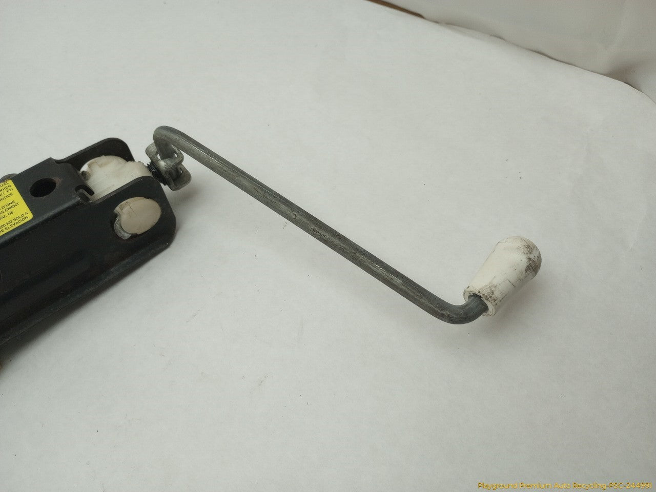 BMW 330XI Vehicle Jack With Handle