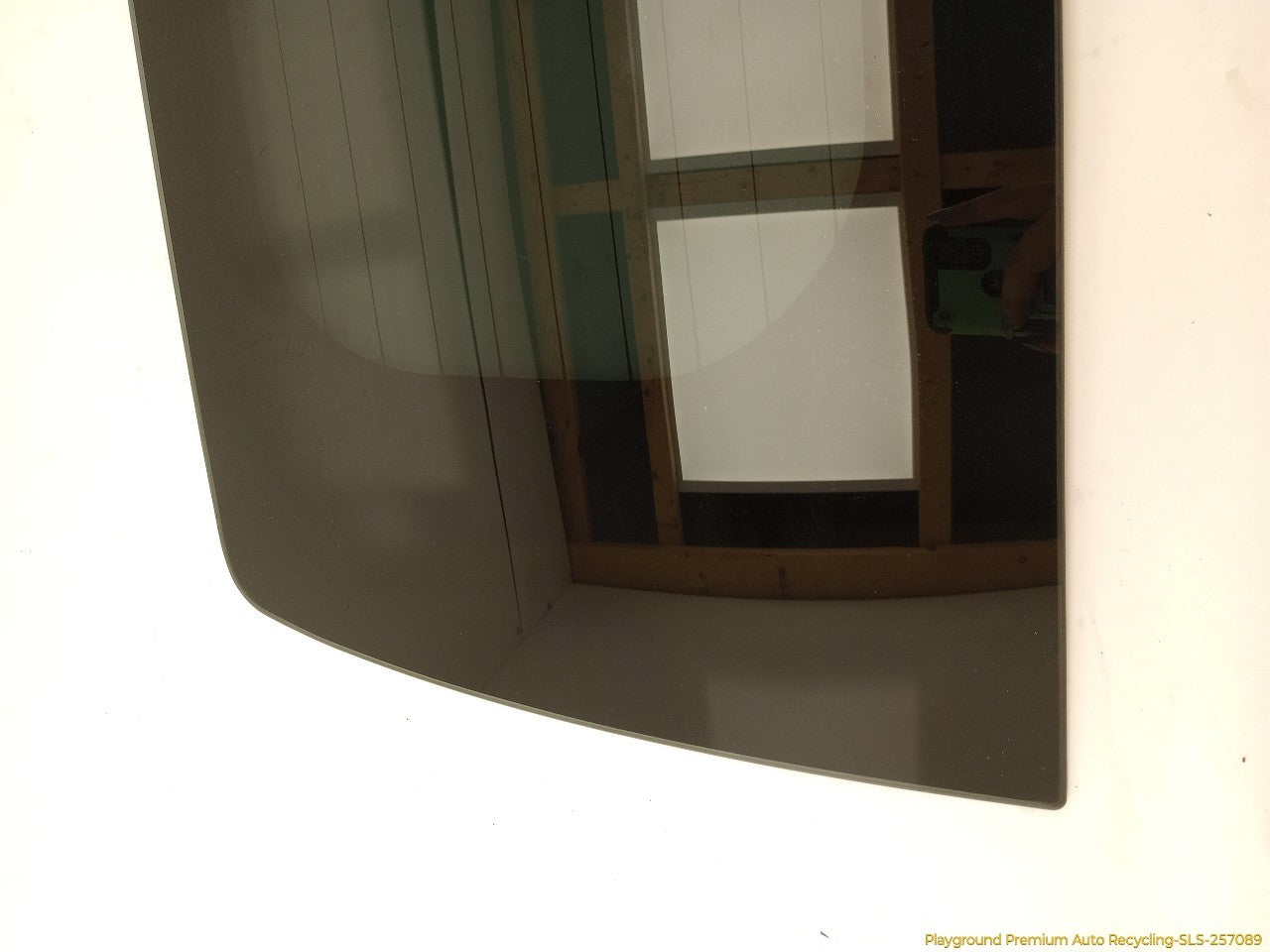 Hummer H3 Back Glass