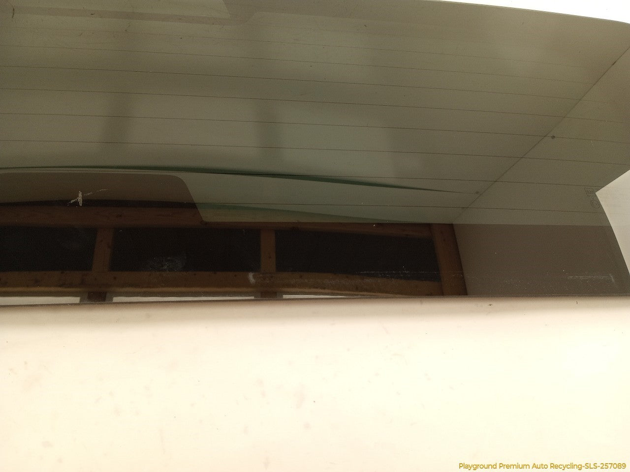 Hummer H3 Back Glass