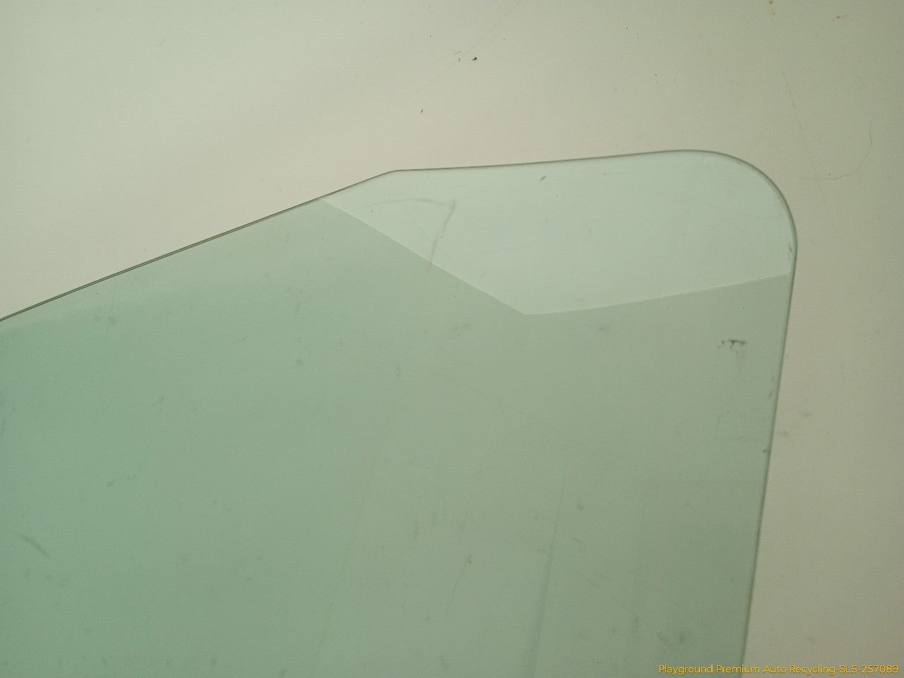 Hummer H3 Driver Left Front Door Window Glass