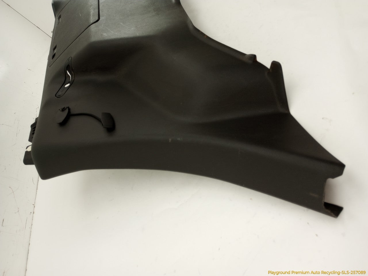 Hummer H3 Passenger Right Rear Quarter Trim