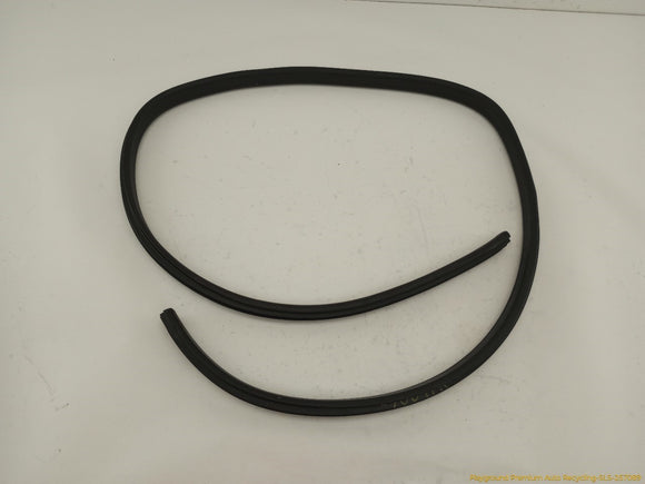 Hummer H3 Pair Of Inner Front Door Moldings