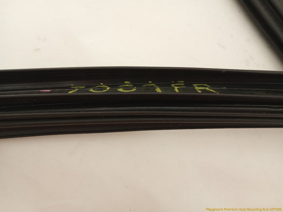 Hummer H3 Pair Of Inner Front Door Moldings