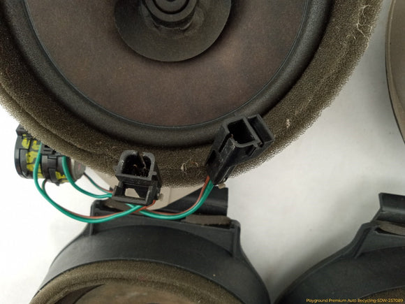 Hummer H3 Set Of 6 Audio Speakers