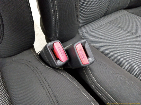 Hummer H3 Pair Of Front Seats
