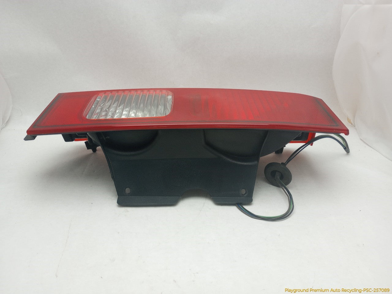 Hummer H3 Driver Left Tail Lamp