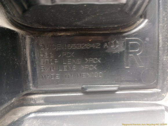 Hummer H3 Passenger Right Tail Lamp