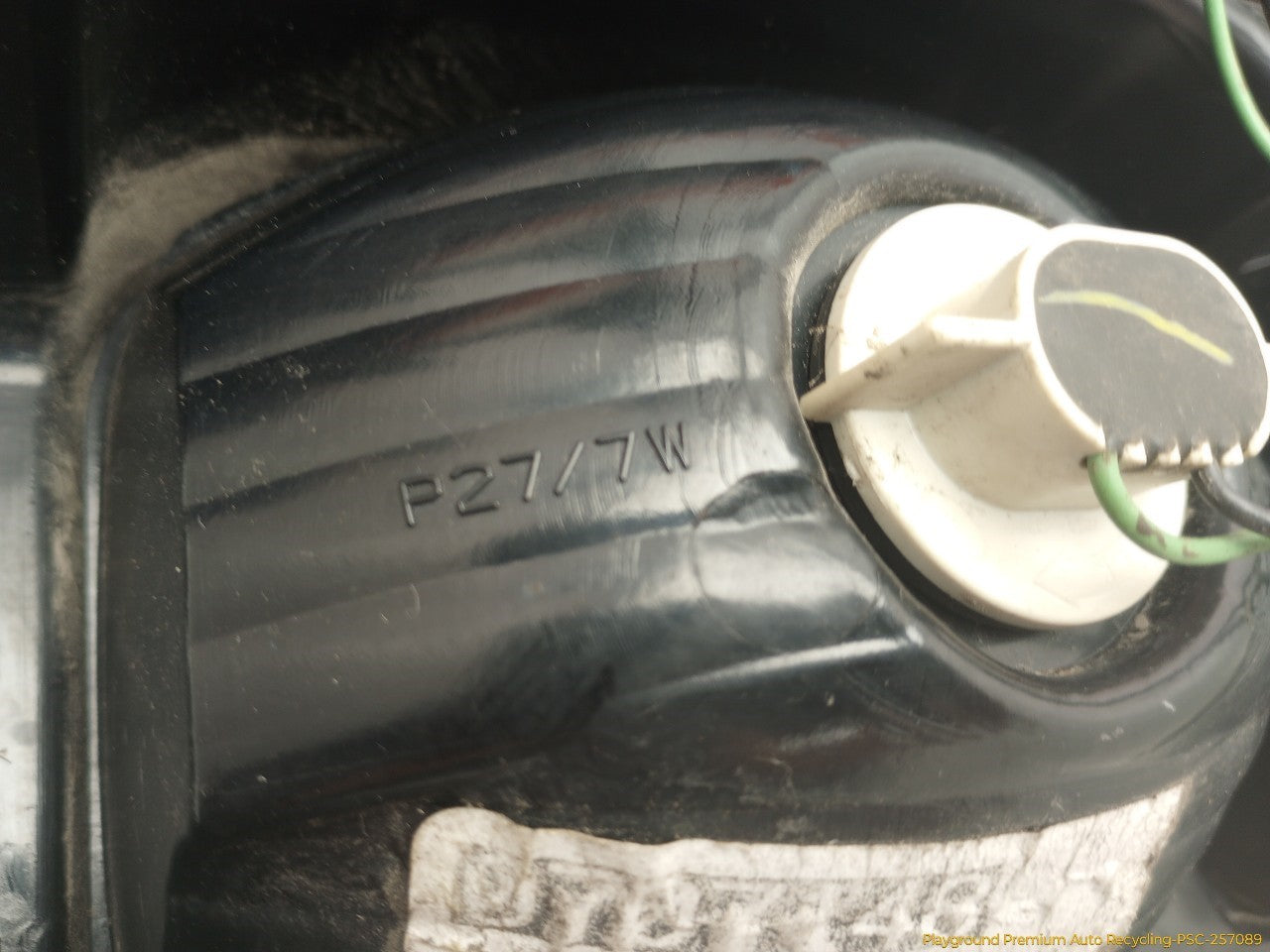 Hummer H3 Passenger Right Tail Lamp
