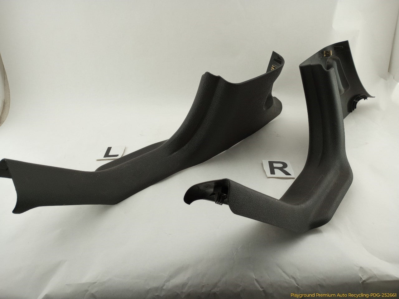 Hummer H3 Pair Of Rear Door Sill Scuff Plate Trim