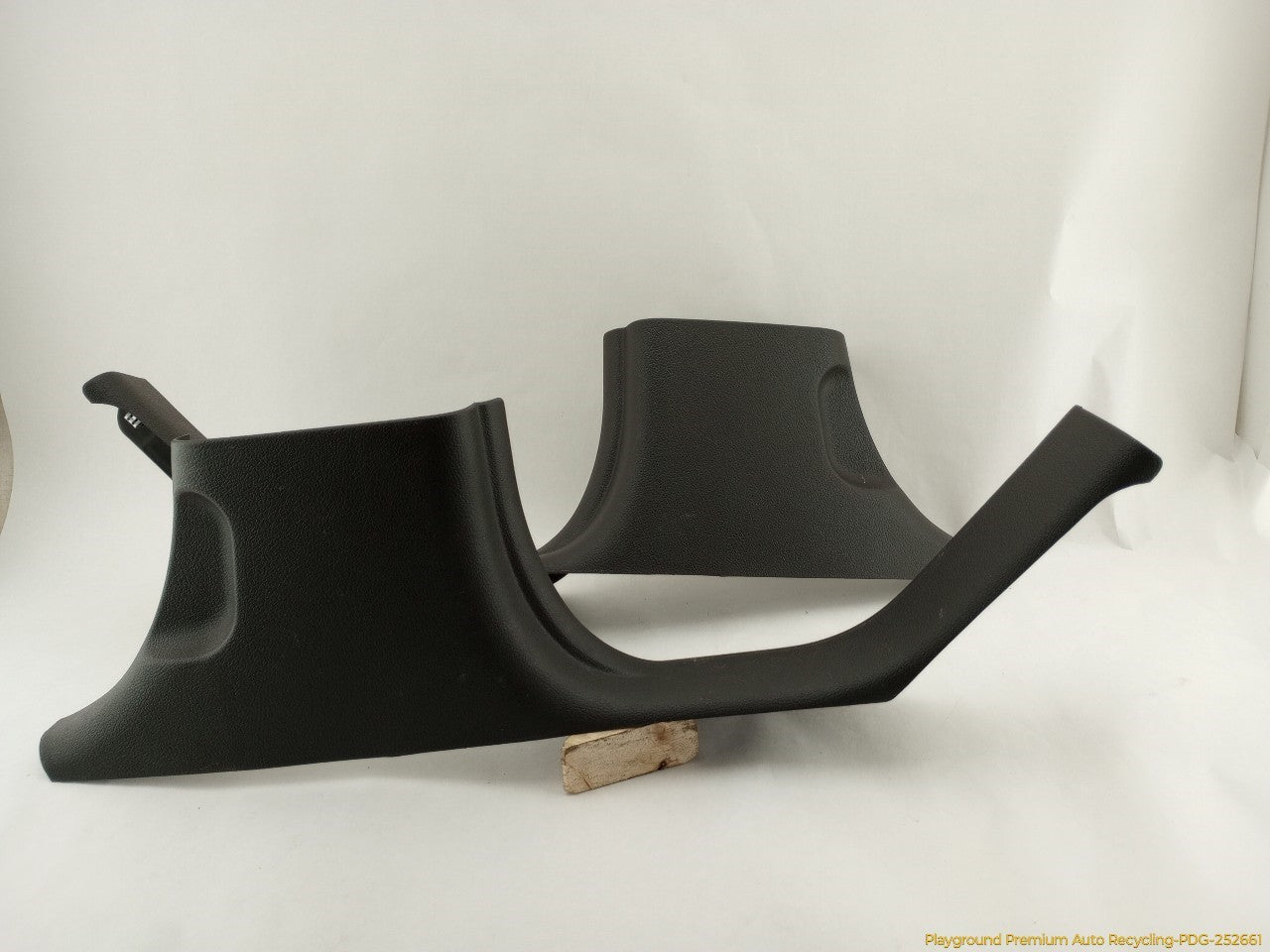 Hummer H3 Pair Of Rear Door Sill Scuff Plate Trim