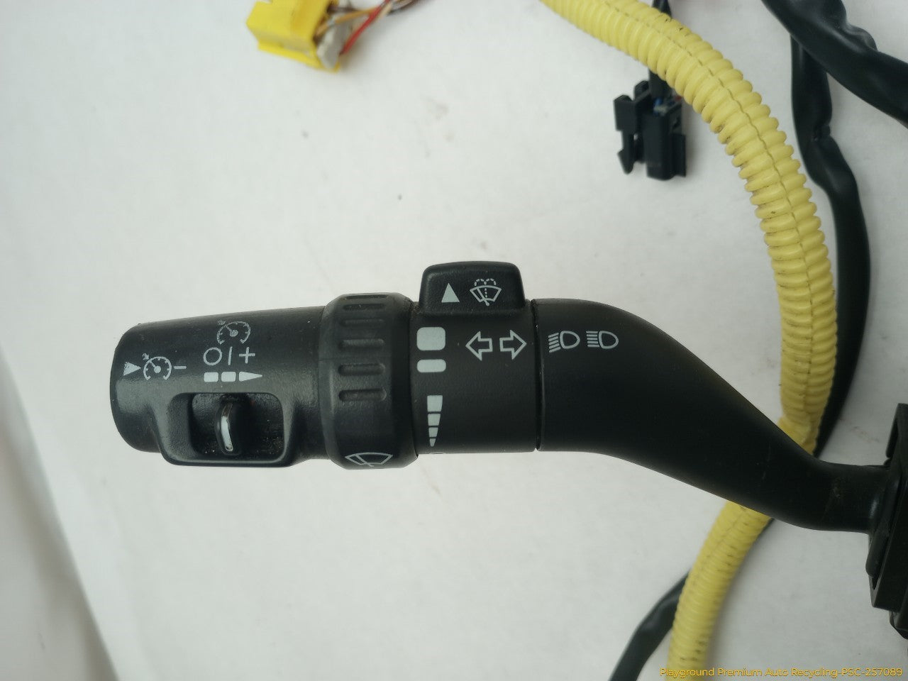 Hummer H3 Windshield Wiper Turn & Cruise Control Switch