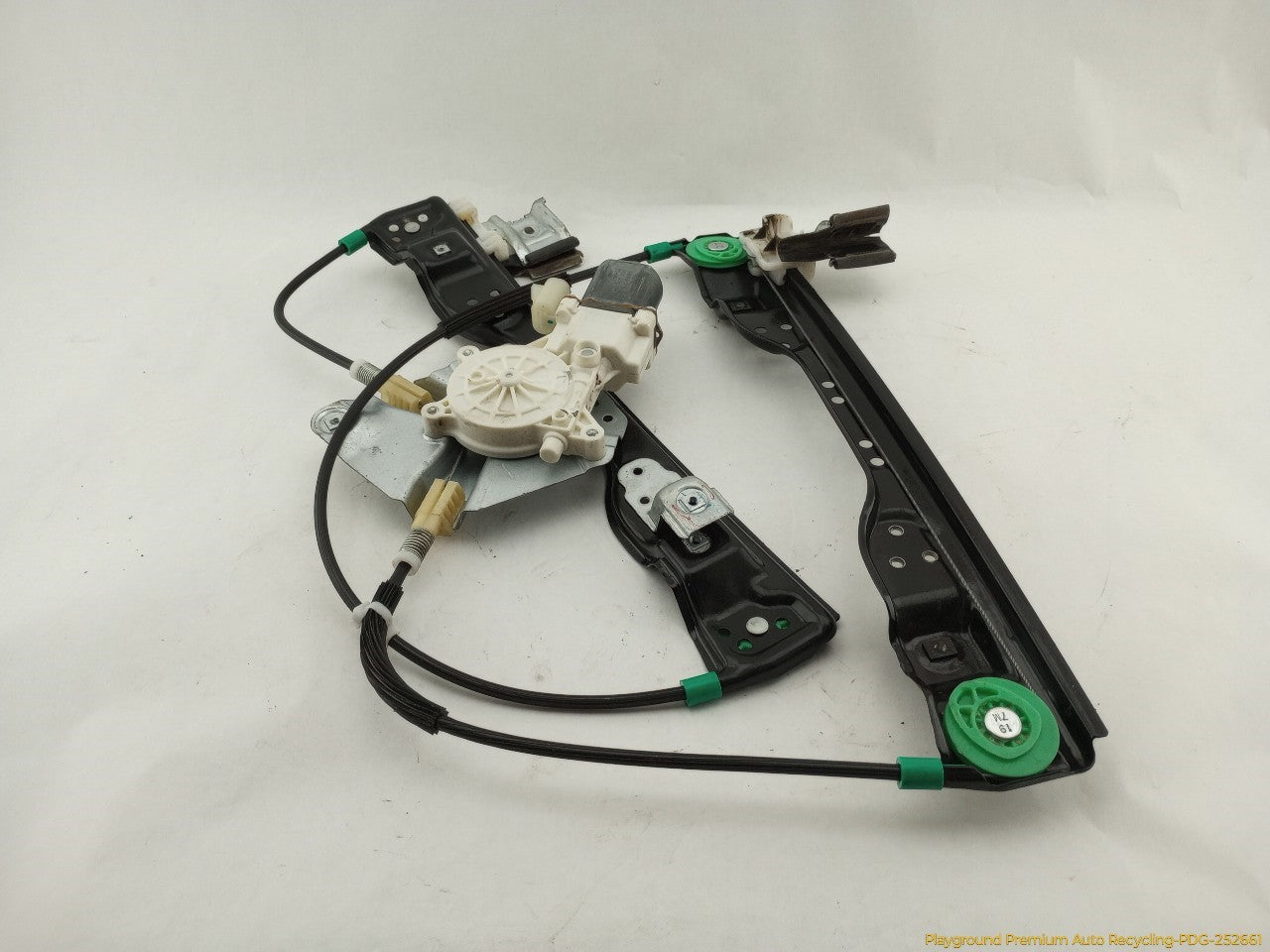 Hummer H3 Passenger Right Front Door Window Regulator