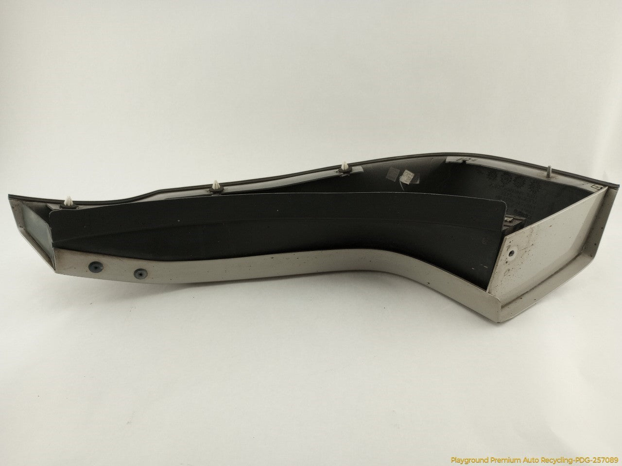 Hummer H3 Passenger Right Rear Door Fender Flare