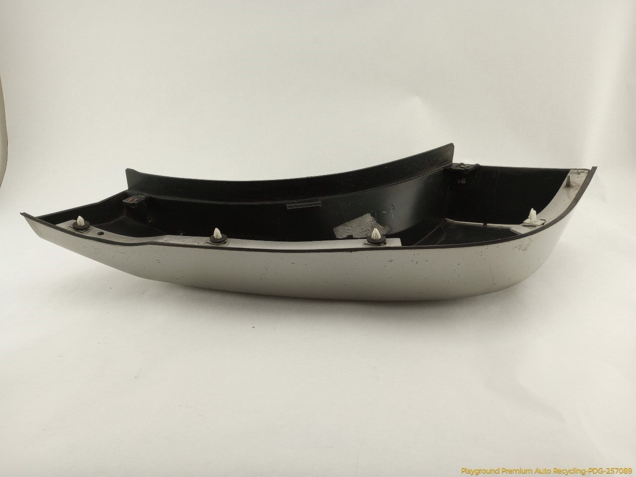 Hummer H3 Driver Left Rear Door Fender Flare