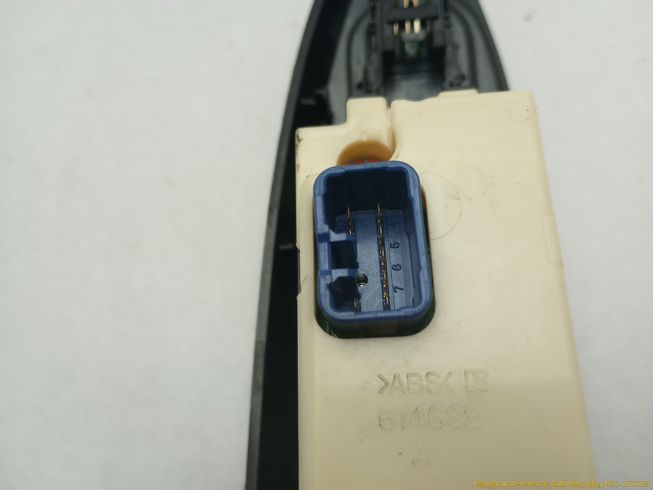 Hummer H3 Driver Left Front Door Master Switch