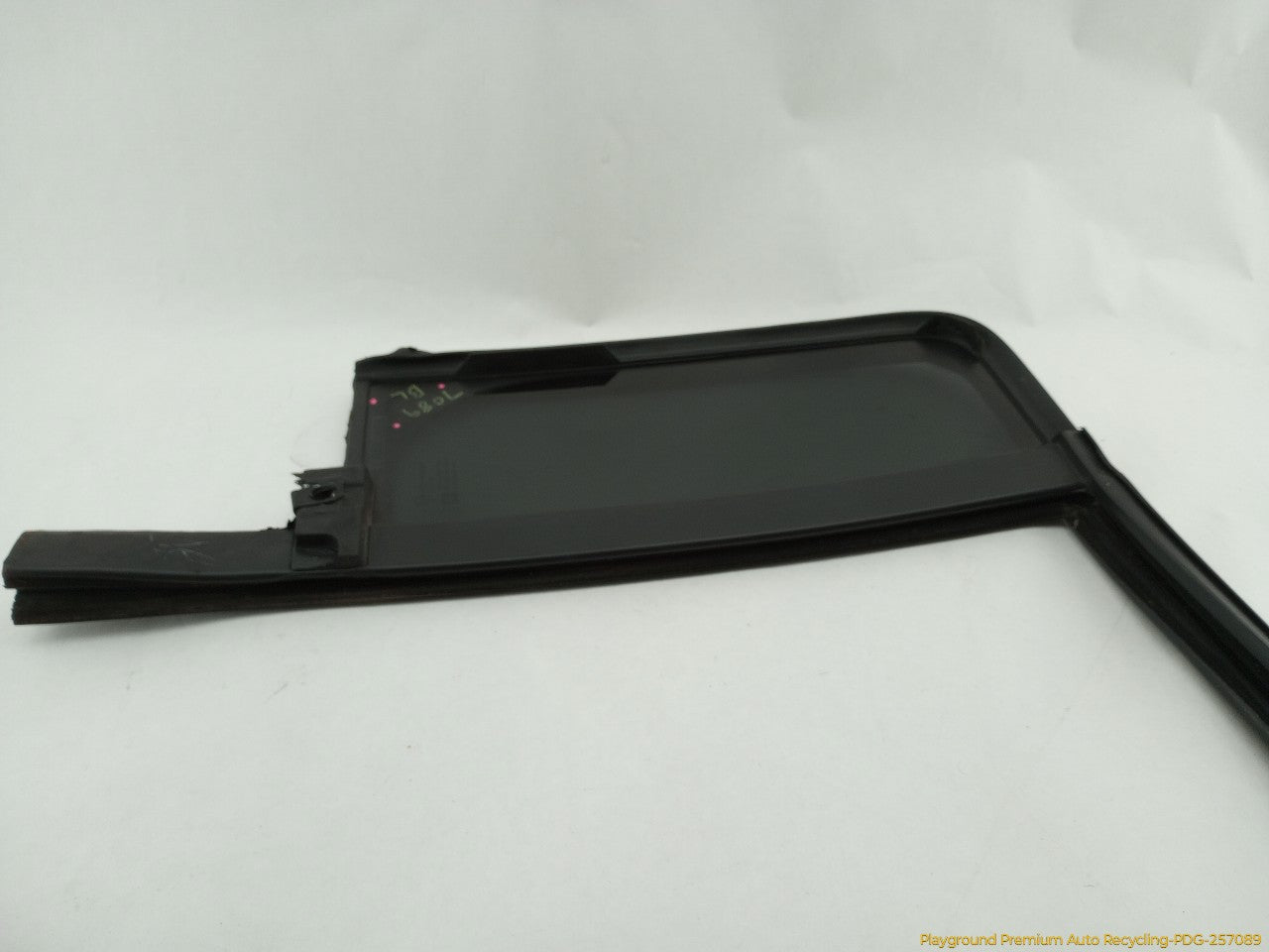 Hummer H3 Driver Left Rear Door Vent Window Glass