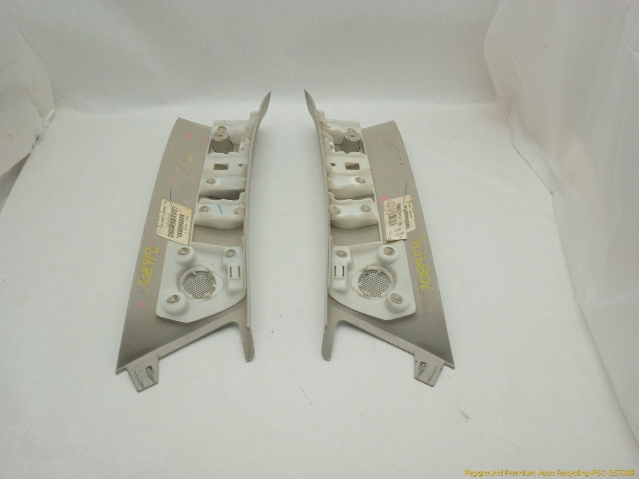 Hummer H3 Pair Of A Pillar Trim - 0