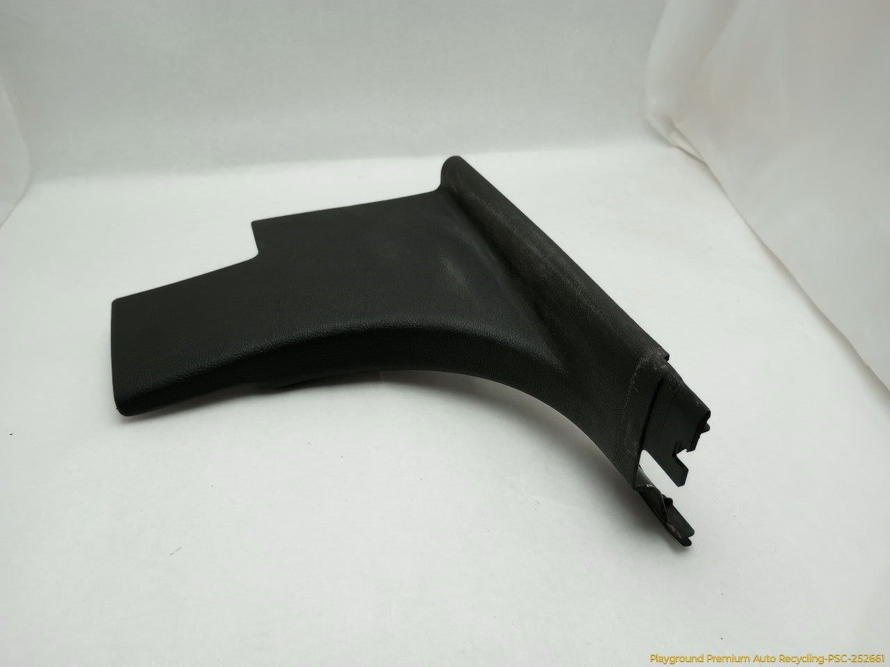 Hummer H3 Pair Of Front Lower Kick Panel Trim
