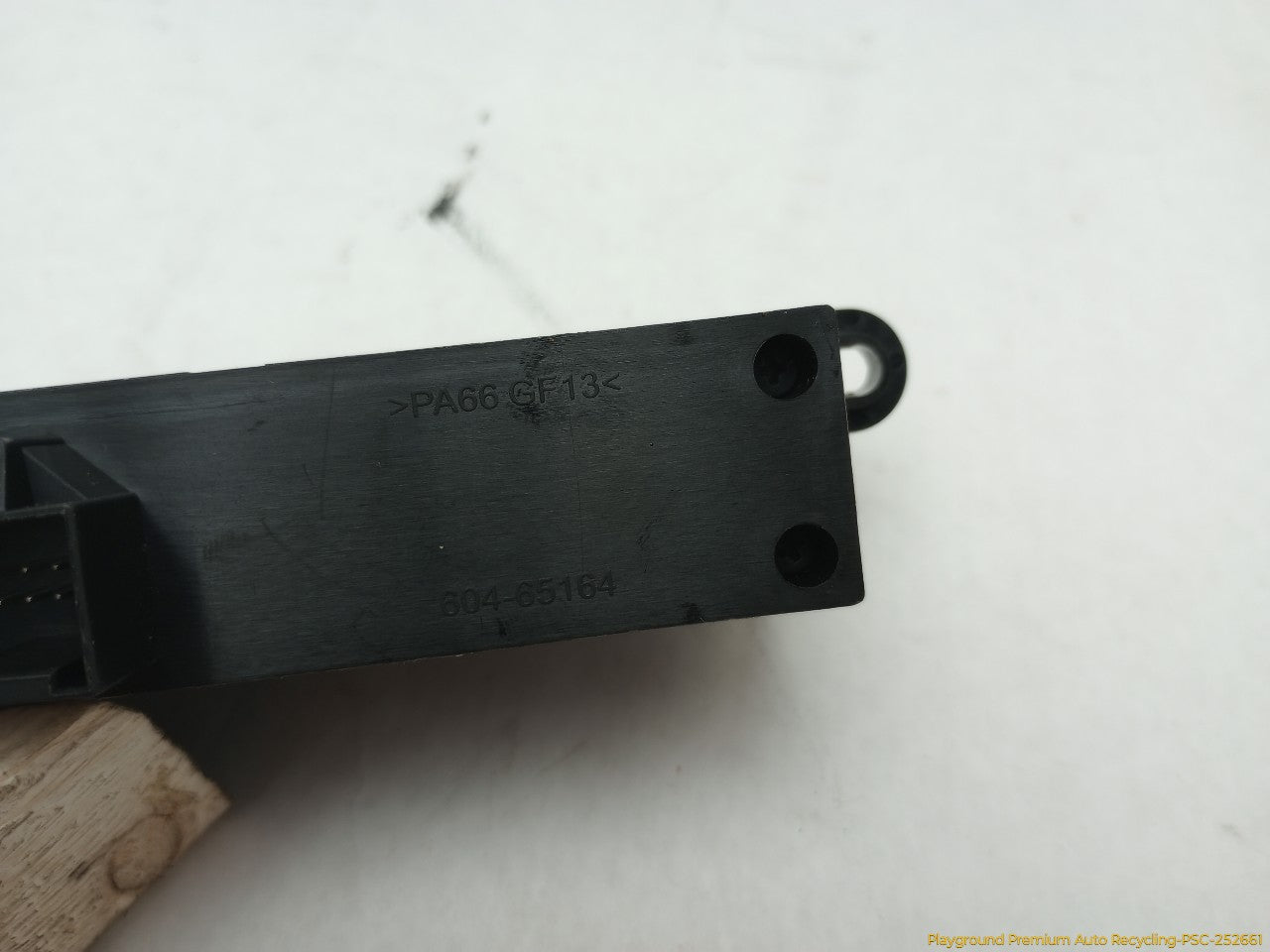 Hummer H3 Transfer Case Control Switch