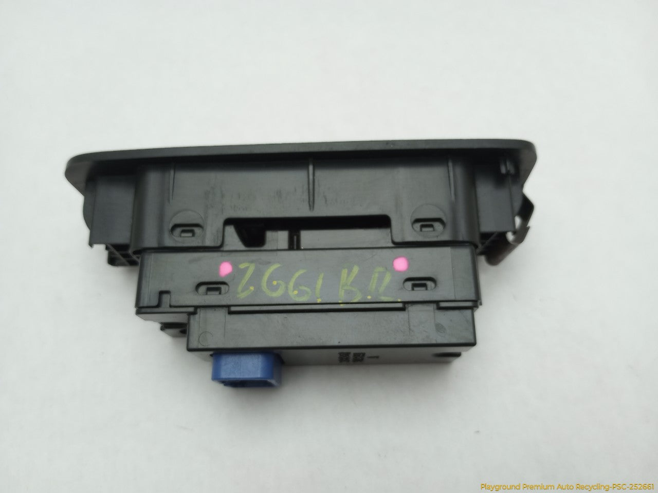 Hummer H3 Passenger Right Rear Window Control Switch