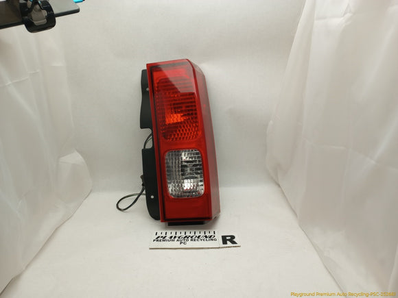Hummer H3 Passenger Right Tail Lamp