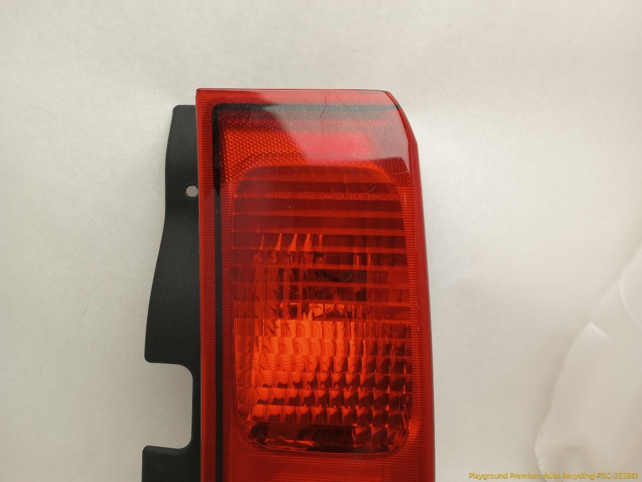 Hummer H3 Passenger Right Tail Lamp