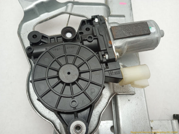 Hummer H3 Passenger Right Rear Door Window Regulator