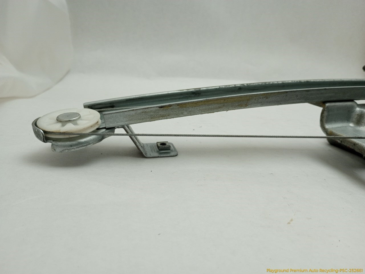 Hummer H3 Driver Left Rear Door Window Regulator