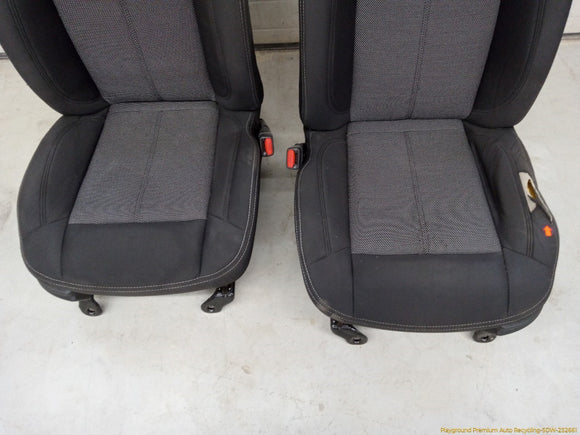 Hummer H3 Pair Of Front Seat Assembly