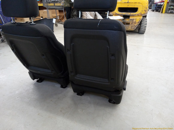 Hummer H3 Pair Of Front Seat Assembly