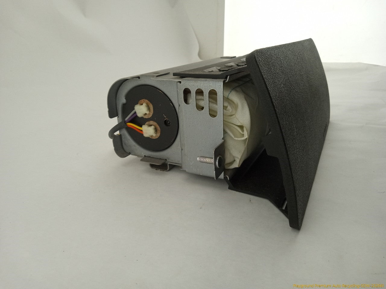 Hummer H3 Passenger Right Dashboard Airbag