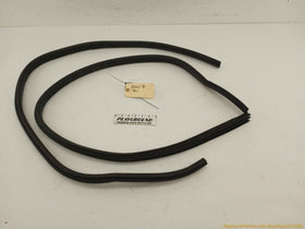 Hummer H3 Pair Of Inner Rear Door Moldings