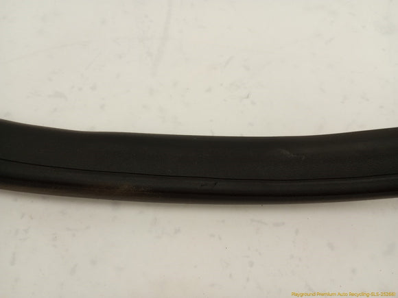 Hummer H3 Pair Of Inner Rear Door Moldings