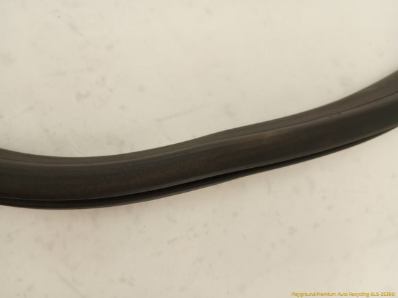 Hummer H3 Pair Of Inner Rear Door Moldings