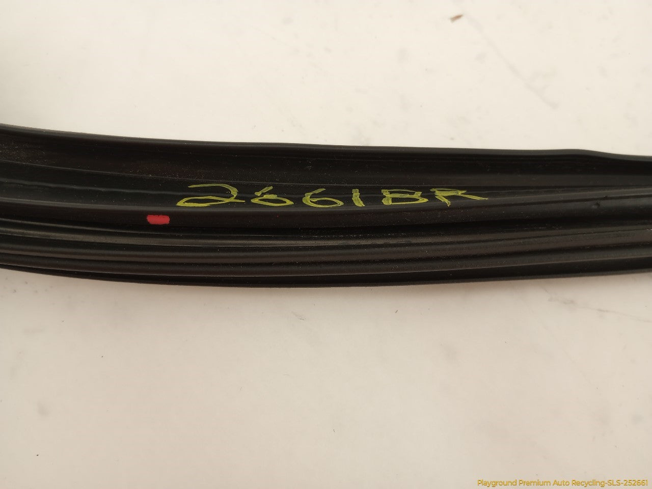 Hummer H3 Pair Of Inner Rear Door Moldings