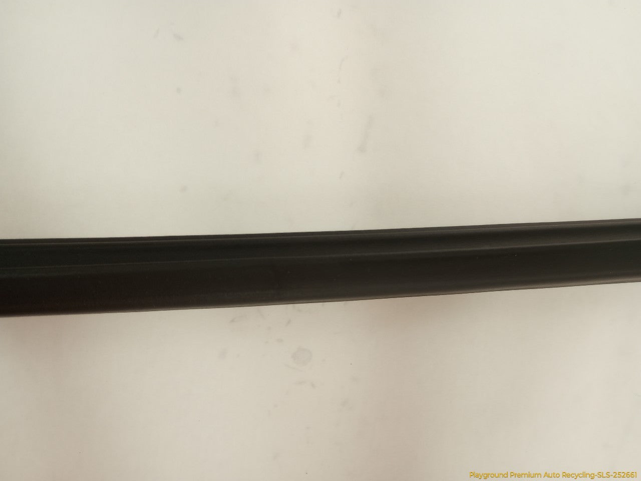 Hummer H3 Pair Of Inner Front Door Moldings