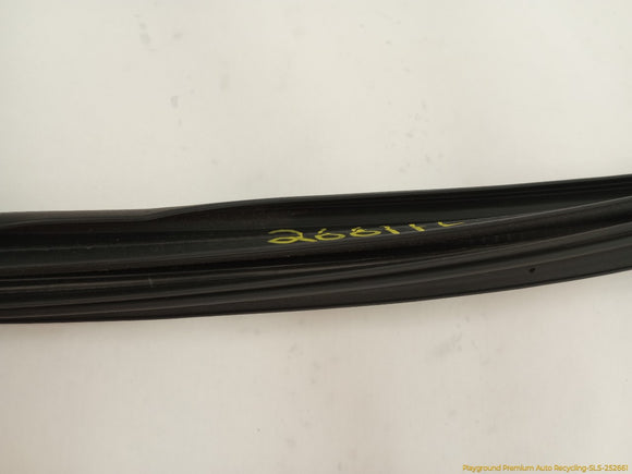 Hummer H3 Pair Of Inner Front Door Moldings