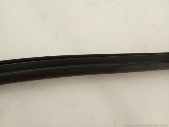 Hummer H3 Pair Of Inner Front Door Moldings