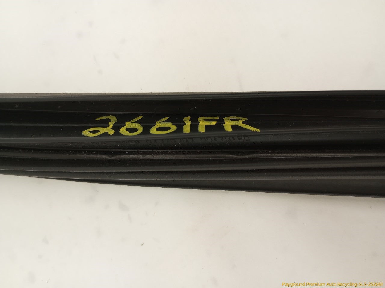 Hummer H3 Pair Of Inner Front Door Moldings