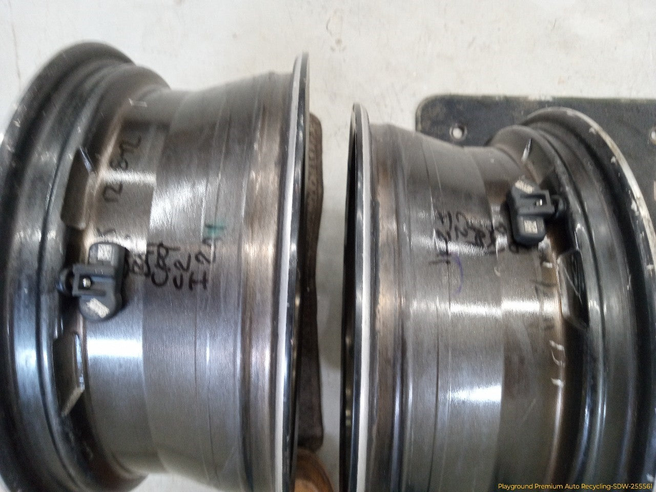 Fiat 500 Pair Of Alloy Rim Wheels 5 Double Spoke