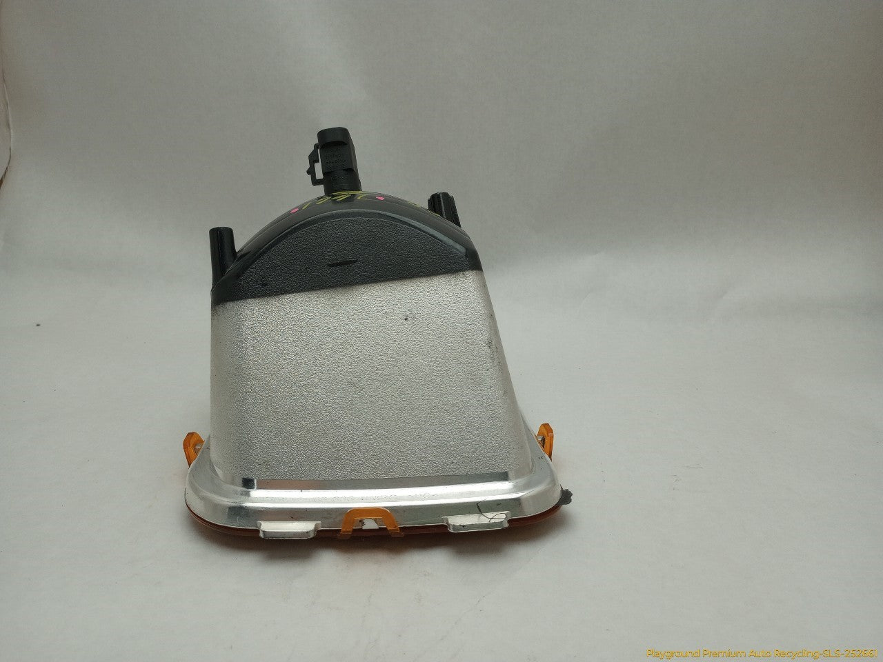 Hummer H3 Passenger Right Turn Signal Lamp - 0