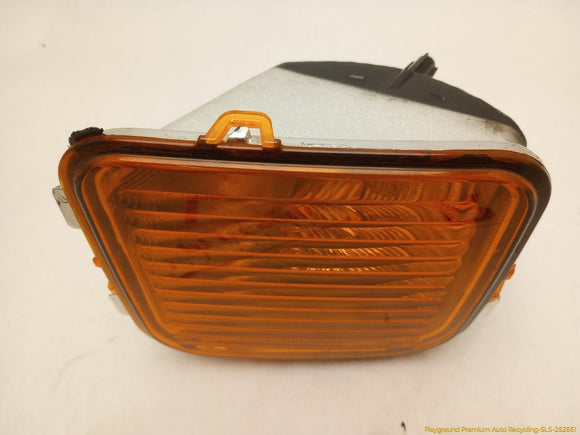 Hummer H3 Passenger Right Turn Signal Lamp
