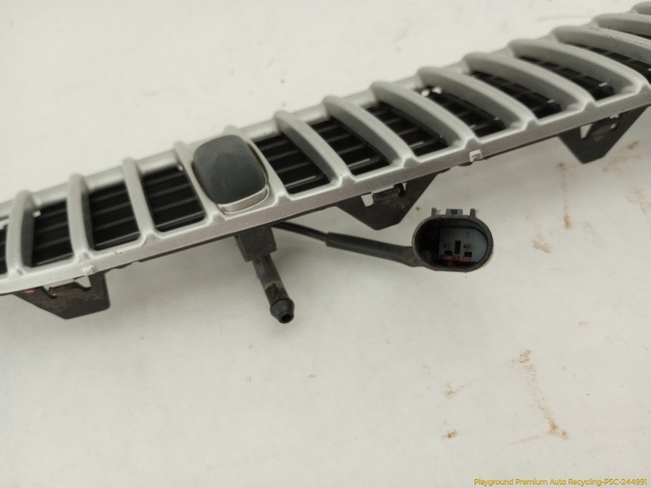 BMW 330XI Front Hood Vent Grille