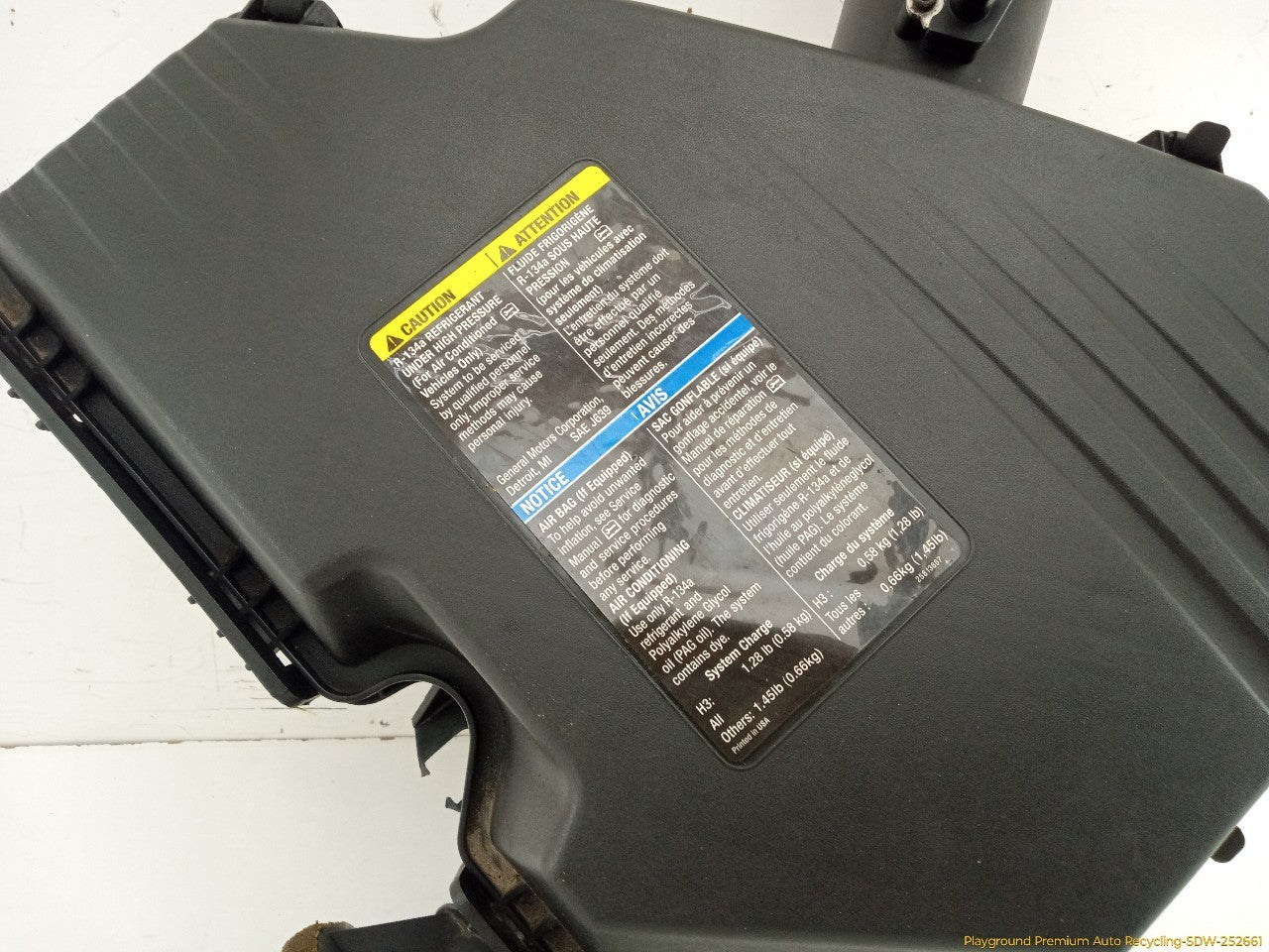 Hummer H3 Air Cleaner Box Housing