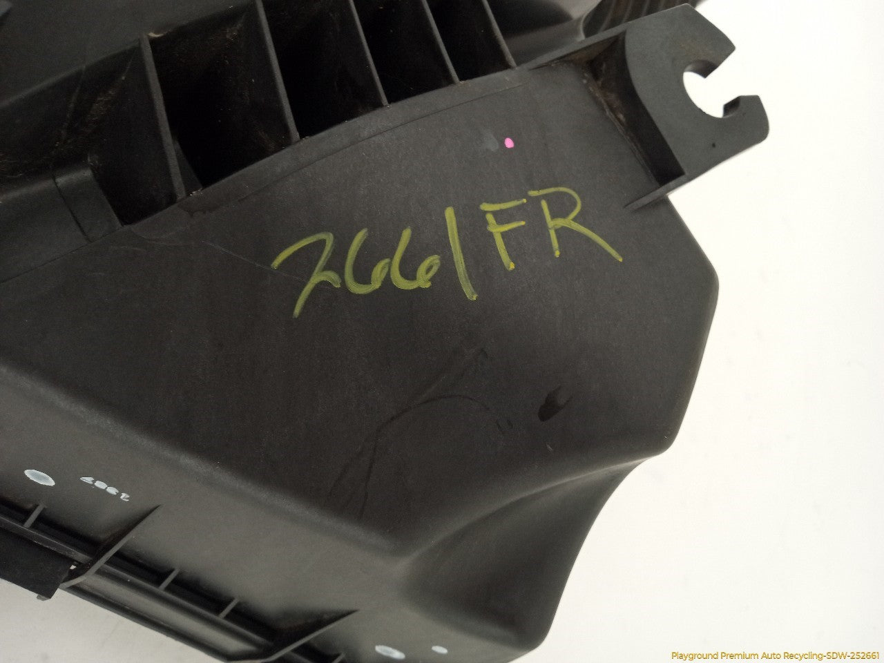 Hummer H3 Air Cleaner Box Housing