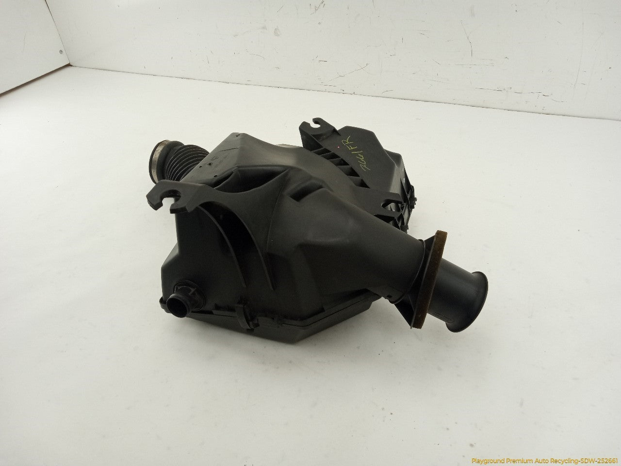 Hummer H3 Air Cleaner Box Housing