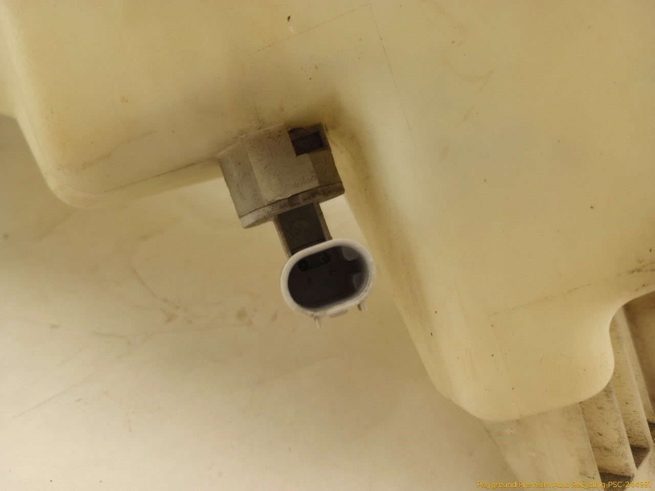 BMW 330XI Windshield Washer Fluid Reservoir