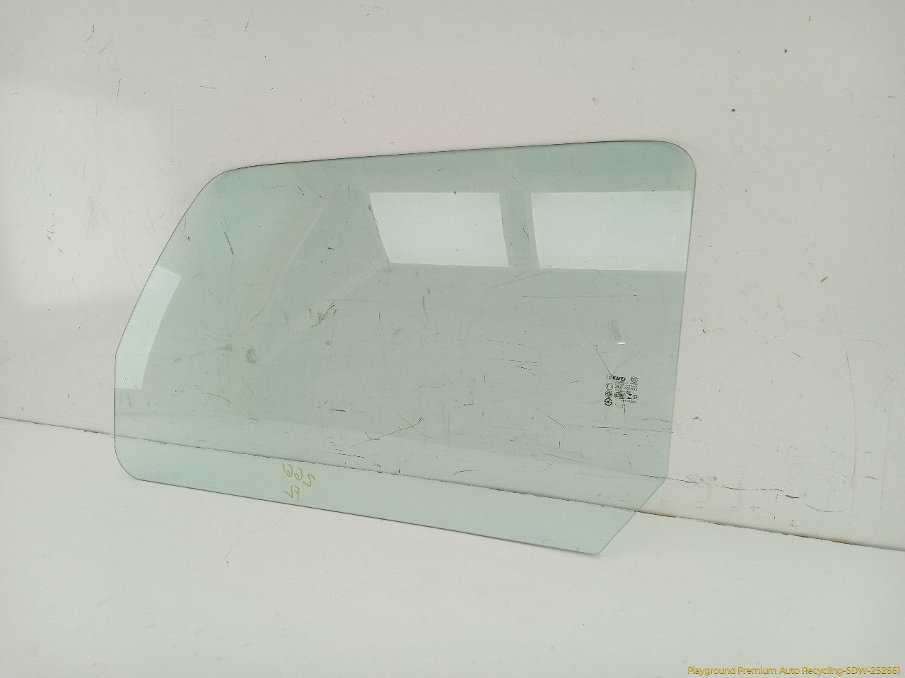 Hummer H3 Driver Left Front Door Window Glass - 0
