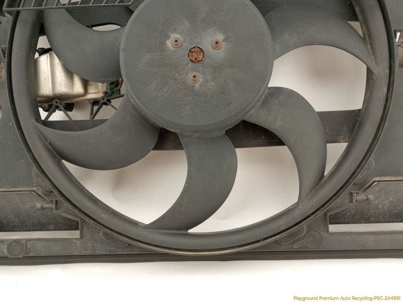BMW 330XI Radiator Cooling Fan Assembly
